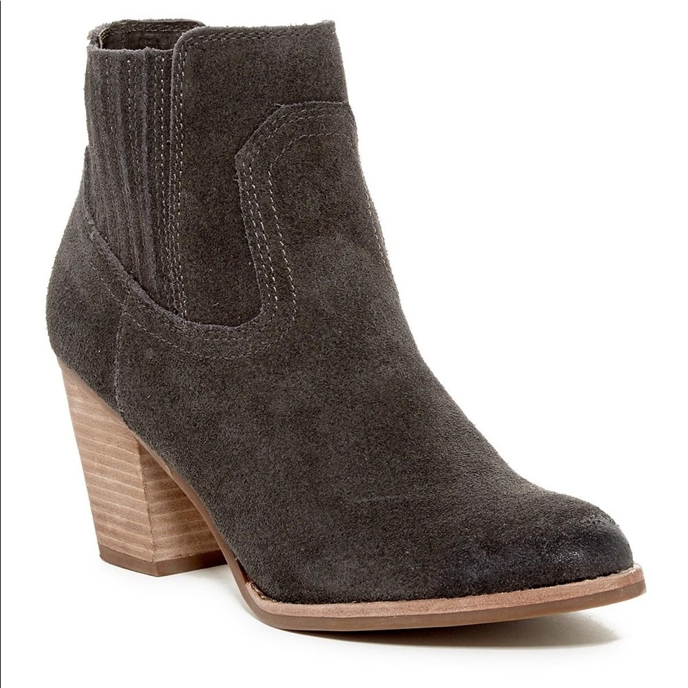 Dolce Vita Jari Suede Bootie